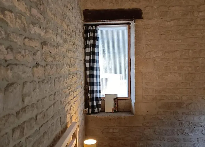 Le Seizieme 4 Pers Entre Caen Et La *